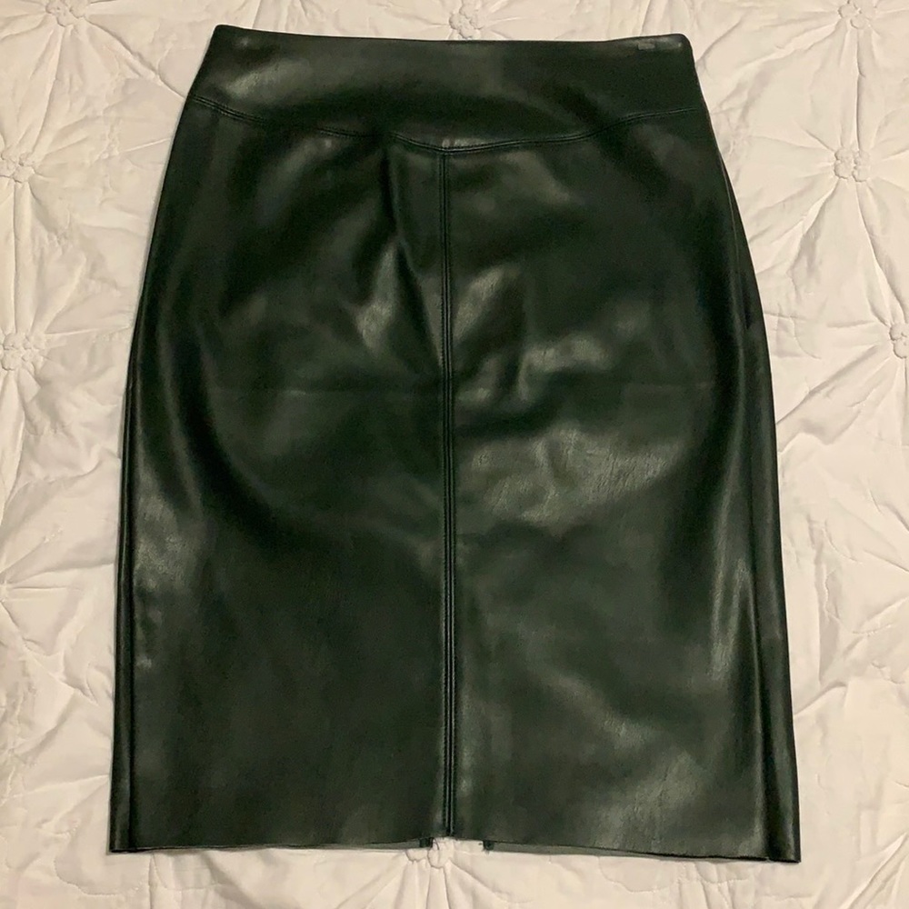 Express black faux leather skirt